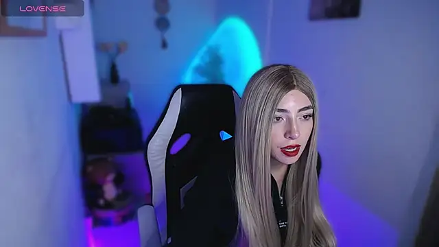 channel blondee online show from March 2026 10:27:02 PM