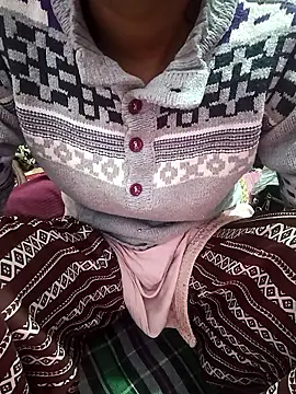 Snapshot of Tanya_mital12 chatting on January 2026 04:50:01 AM Tanya mital12 online show from January 2026 04:50:01 AM