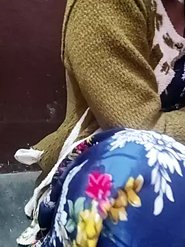 Snapshot of farana_bhat chatting on January 2026 05:01:01 AM farana bhat online show from January 2026 05:01:01 AM