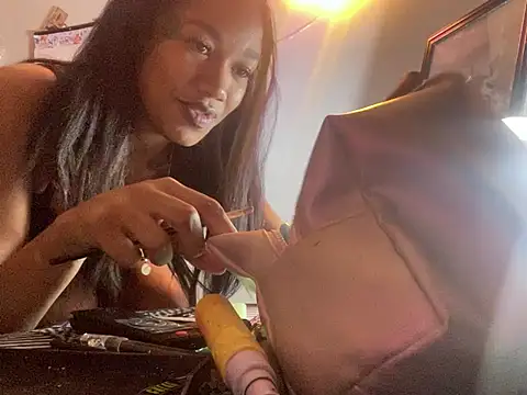 Snapshot of Ahlanacherae_creamz chatting on January 2026 06:18:02 AM Ahlanacherae creamz online show from January 2026 06:18:02 AM