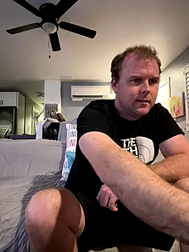 Snapshot of Studmuffin4you chatting on January 2026 05:32:02 AM Studmuffin4you online show from January 2026 05:32:02 AM