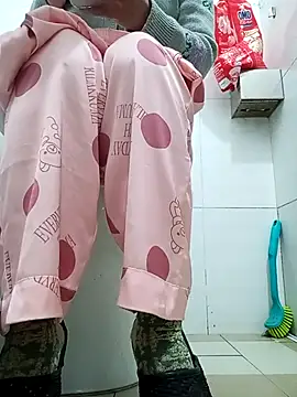 Snapshot of Girl-6868 chatting on February 2026 01:31:01 AM Girl-6868 online show from February 2026 01:31:01 AM