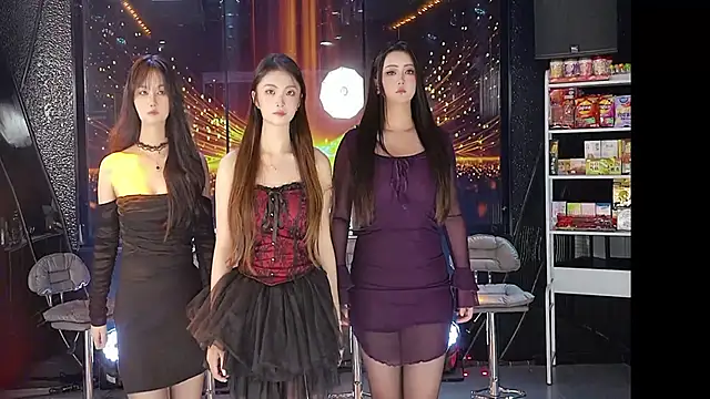 yueyutu888 online show from December 2025 06:08:02 AM