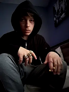 boolboy27 online show from March 2026 03:06:01 PM