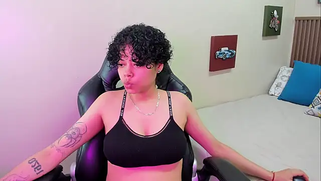 Sasha Venom online show from April 2026 11:43:02 PM