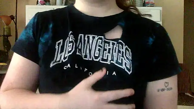 Snapshot of Tennessee_baddie_2025 chatting on December 2025 04:37:02 PM Tennessee baddie 2025 online show from December 2025 04:37:02 PM