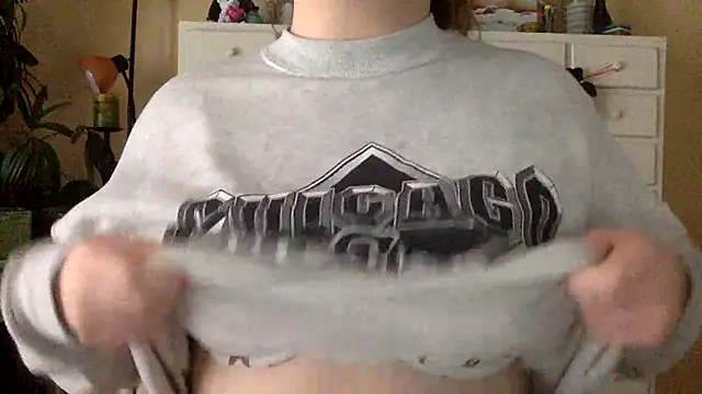 Snapshot of Tennessee_baddie_2025 chatting on January 2026 09:18:01 PM Tennessee baddie 2025 online show from January 2026 09:18:01 PM