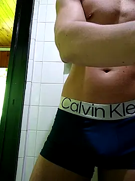 maximuss789 online show from April 2026 06:56:01 PM