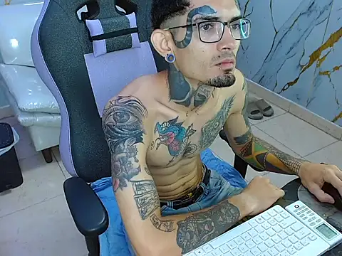 Boy tatto77 online show from May 2026 12:23:01 PM