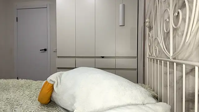 Snapshot of KitCerveny chatting on January 2026 01:04:02 PM KitCerveny online show from January 2026 01:04:02 PM