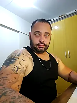 drlluis online show from December 2025 09:21:02 PM