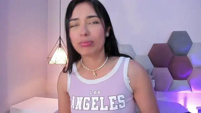 GahiaBelucci online show from March 2026 12:00:01 PM