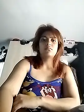 mia hottie2210 online show from December 2025 10:57:01 AM