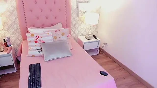 amber  ferrera online show from February 2026 07:41:02 PM