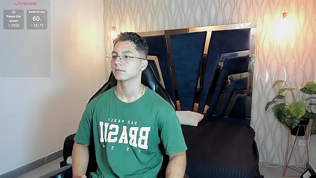 Noah Clarkk online show from March 2026 05:13:02 PM