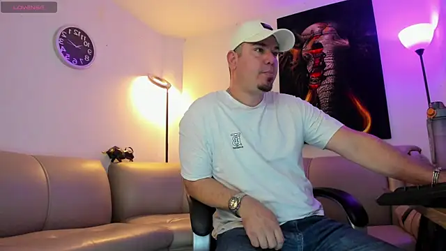 Snapshot of Dante_Bellini chatting on February 2026 02:31:01 PM Dante Bellini online show from February 2026 02:31:01 PM