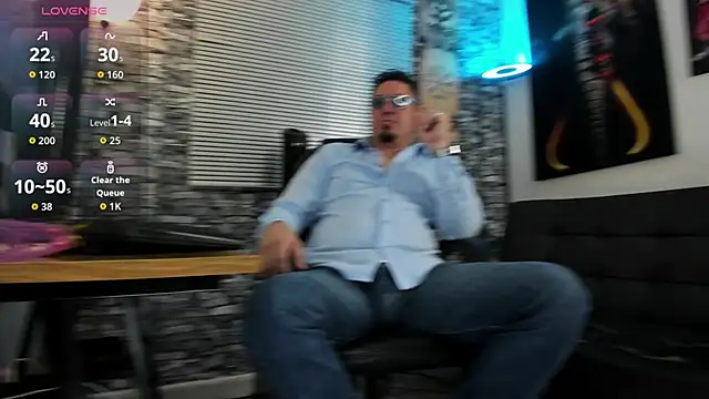 Snapshot of Dante_Bellini chatting on June 2026 02:10:02 PM Dante Bellini online show from June 2026 02:10:02 PM