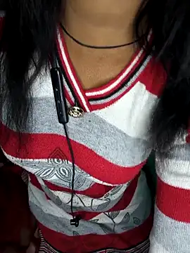 QWEEN7B online show from December 2025 02:35:02 PM