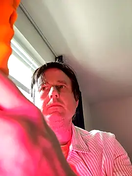 nobored online show from April 2026 07:08:01 PM