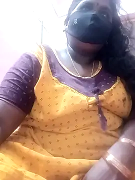 Snapshot of sirisha__9 chatting on February 2026 03:03:01 AM sirisha 9 online show from February 2026 03:03:01 AM