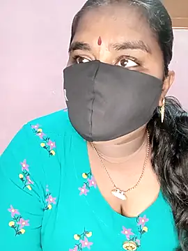 Snapshot of sirisha__9 chatting on February 2026 04:52:01 AM sirisha 9 online show from February 2026 04:52:01 AM