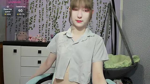 Snapshot of Yoonhee_ki chatting on June 2026 02:23:01 PM Yoonhee ki online show from June 2026 02:23:01 PM