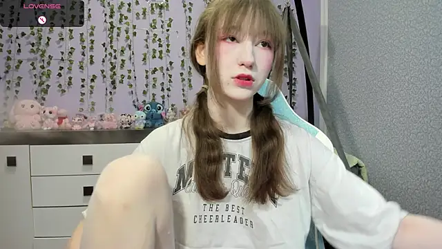 Snapshot of Yoonhee_ki chatting on July 2026 02:03:01 PM Yoonhee ki online show from July 2026 02:03:01 PM