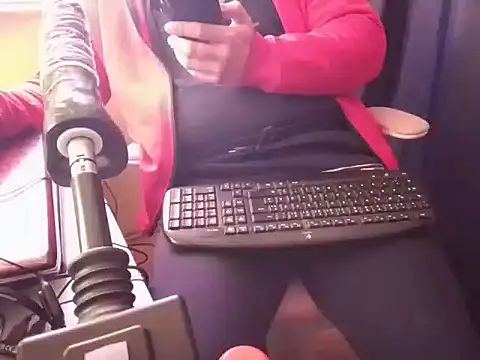 Snapshot of Michaelo666 chatting on January 2026 11:47:01 AM Michaelo666 online show from January 2026 11:47:01 AM