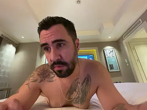 Snapshot of XhotLatte chatting on March 2026 09:19:02 PM XhotLatte online show from March 2026 09:19:02 PM