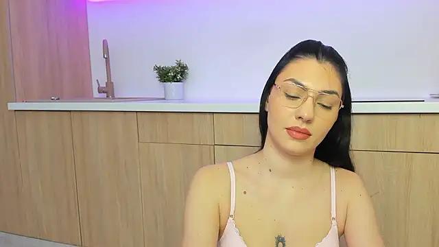 Baby Ava  online show from February 2026 08:49:01 PM