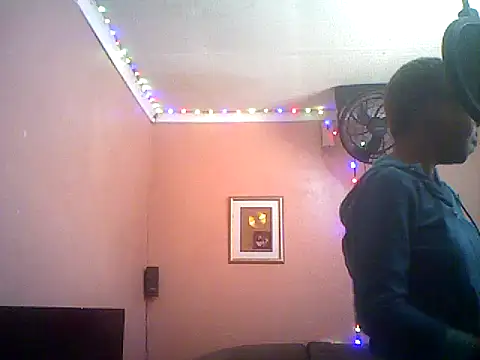 QUEENSasha27 online show from December 2025 09:28:02 AM