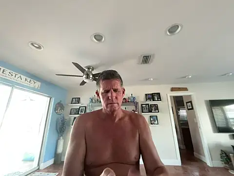 Snapshot of lvnlarge chatting on April 2026 01:19:01 PM lvnlarge online show from April 2026 01:19:01 PM