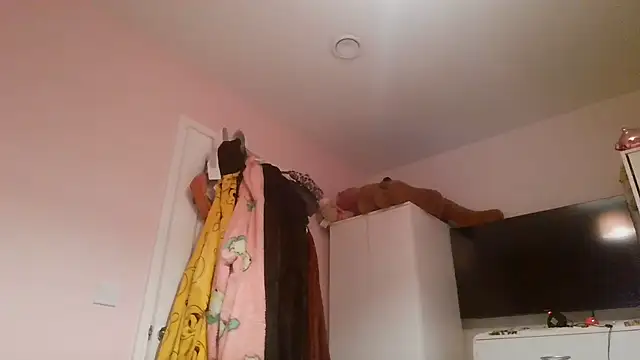 LilyLuck  online show from February 2026 04:58:02 PM