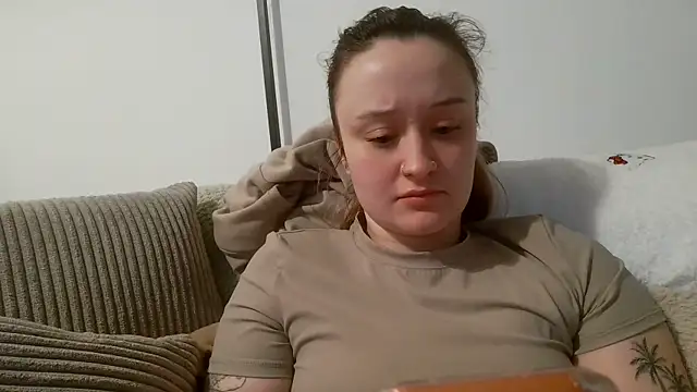 LilyLuck  online show from February 2026 06:27:01 PM