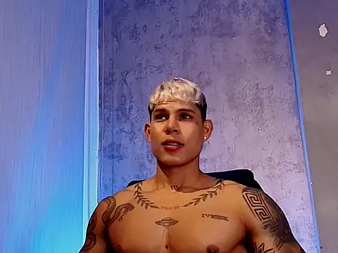 Snapshot of oruz_stud chatting on February 2026 01:16:02 PM oruz stud online show from February 2026 01:16:02 PM