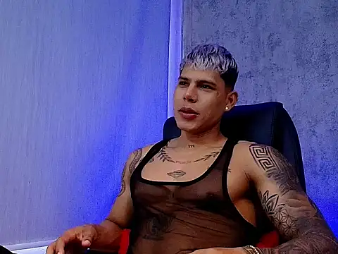 Snapshot of oruz_stud chatting on February 2026 01:33:02 PM oruz stud online show from February 2026 01:33:02 PM