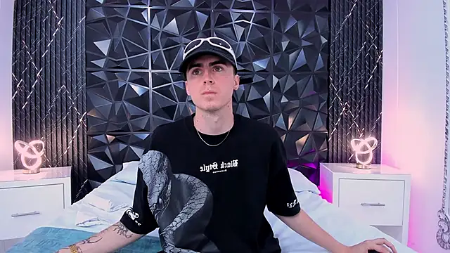 SpaceBoy1 online show from February 2026 08:54:01 PM