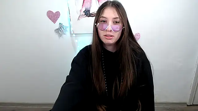 Snapshot of Angel_sileniaaa_ chatting on January 2026 07:57:01 AM Angel sileniaaa online show from January 2026 07:57:01 AM