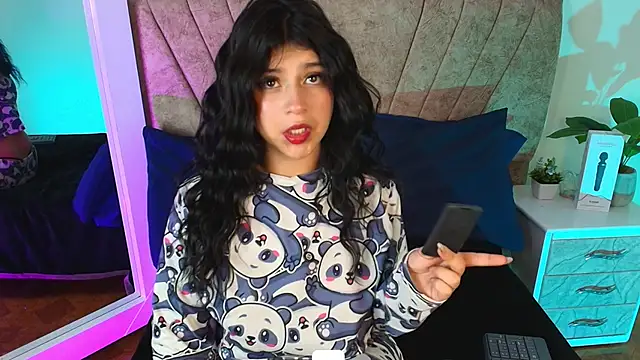 Snapshot of hannaa_cute chatting on May 2026 11:56:01 PM hannaa cute online show from May 2026 11:56:01 PM