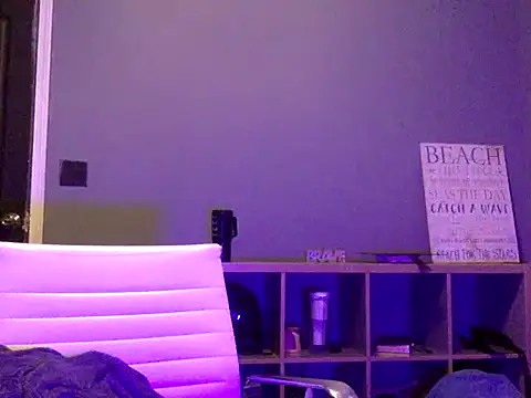 Cantgetenough0069 online show from December 2025 01:19:01 PM