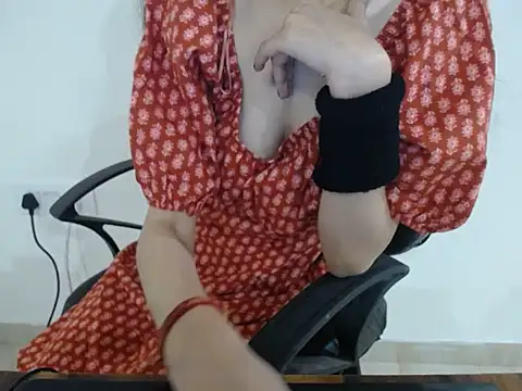 Snapshot of Farhana_beautyfull chatting on January 2026 04:49:01 AM Farhana beautyfull online show from January 2026 04:49:01 AM