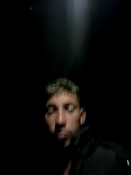 Snapshot of GuioficialBr chatting on December 2025 07:15:02 AM GuioficialBr online show from December 2025 07:15:02 AM