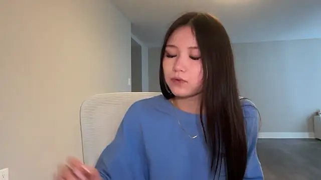 luvvivii online show from June 2026 07:22:02 PM