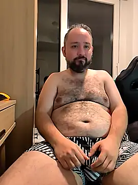 Snapshot of Hairy_bear86 chatting on January 2026 02:47:01 AM Hairy bear86 online show from January 2026 02:47:01 AM