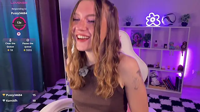 Snapshot of KellySunn chatting on July 2026 08:10:01 AM KellySunn online show from July 2026 08:10:01 AM
