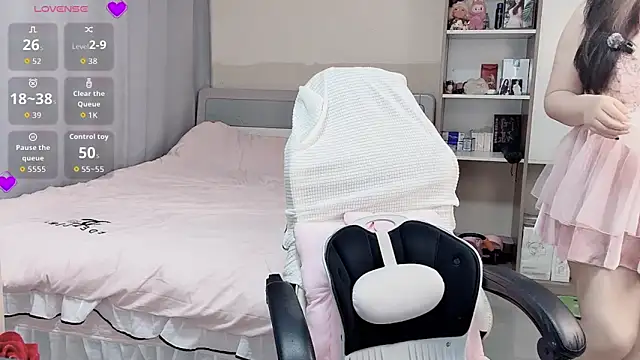 Ogravity  online show from March 2026 02:34:01 PM