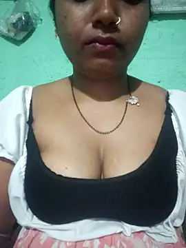 Snapshot of Eashita_01 chatting on January 2026 09:07:02 PM Eashita 01 online show from January 2026 09:07:02 PM