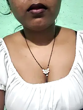 Snapshot of Eashita_01 chatting on January 2026 01:37:02 PM Eashita 01 online show from January 2026 01:37:02 PM