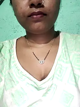 Snapshot of Eashita_01 chatting on February 2026 01:36:02 AM Eashita 01 online show from February 2026 01:36:02 AM