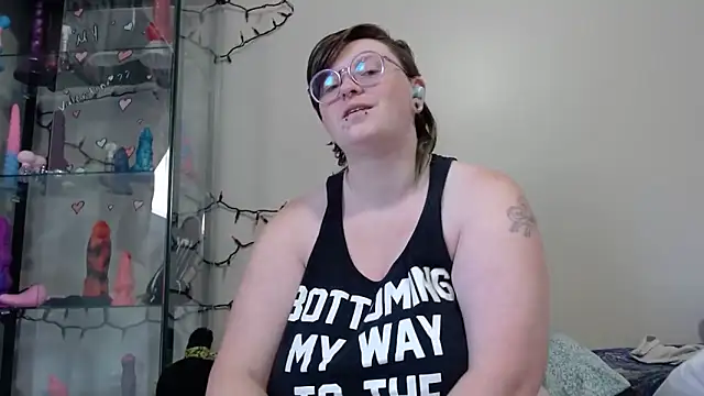 Snapshot of Pupghostt chatting on May 2026 03:08:02 PM Pupghostt online show from May 2026 03:08:02 PM